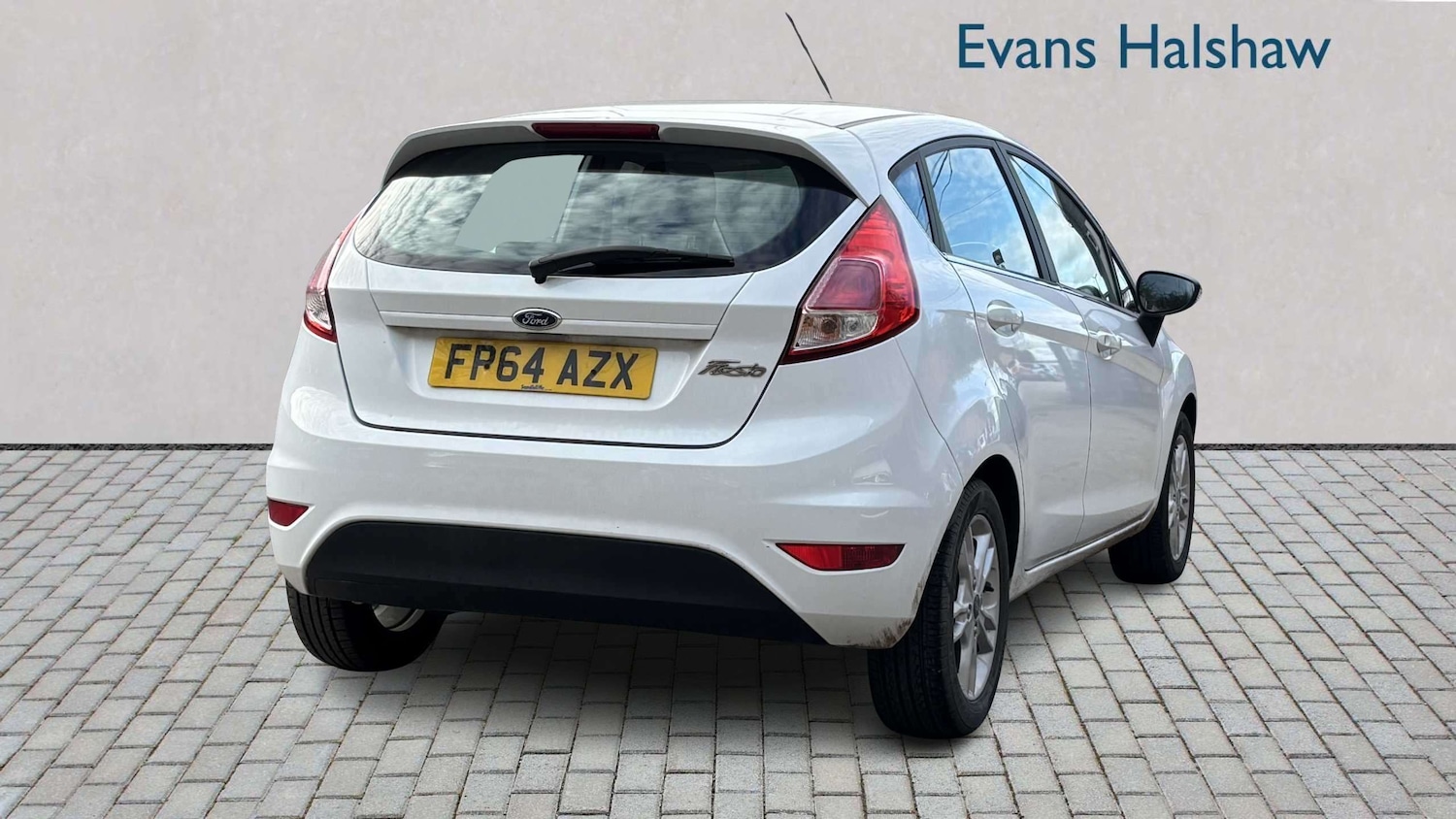 Used Ford Fiesta 2014 for sale - 78090037: Photo 2