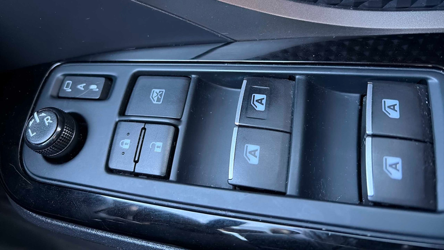 Used Toyota C-HR 2018 for sale - 77082997: Photo 17