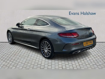 2017 - C200 4Matic AMG Line Premium Plus 2dr Auto