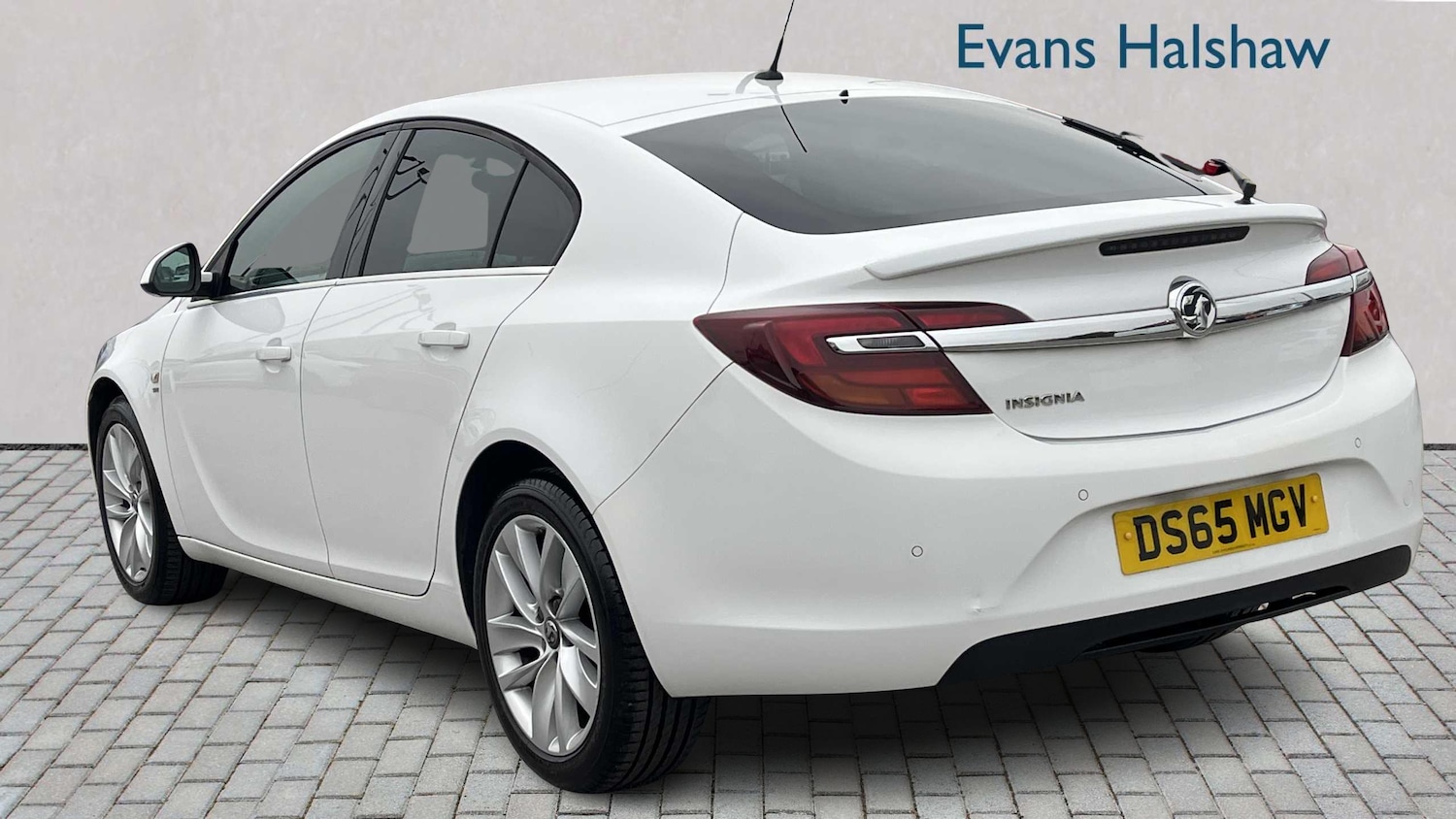 Used Vauxhall Insignia 2015 for sale - 76401355: Photo 3