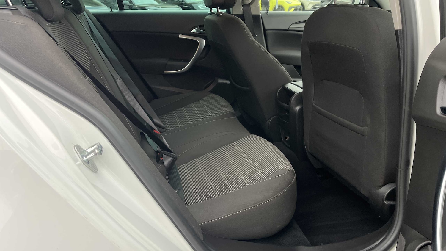 Used Vauxhall Insignia 2015 for sale - 76401355: Photo 8