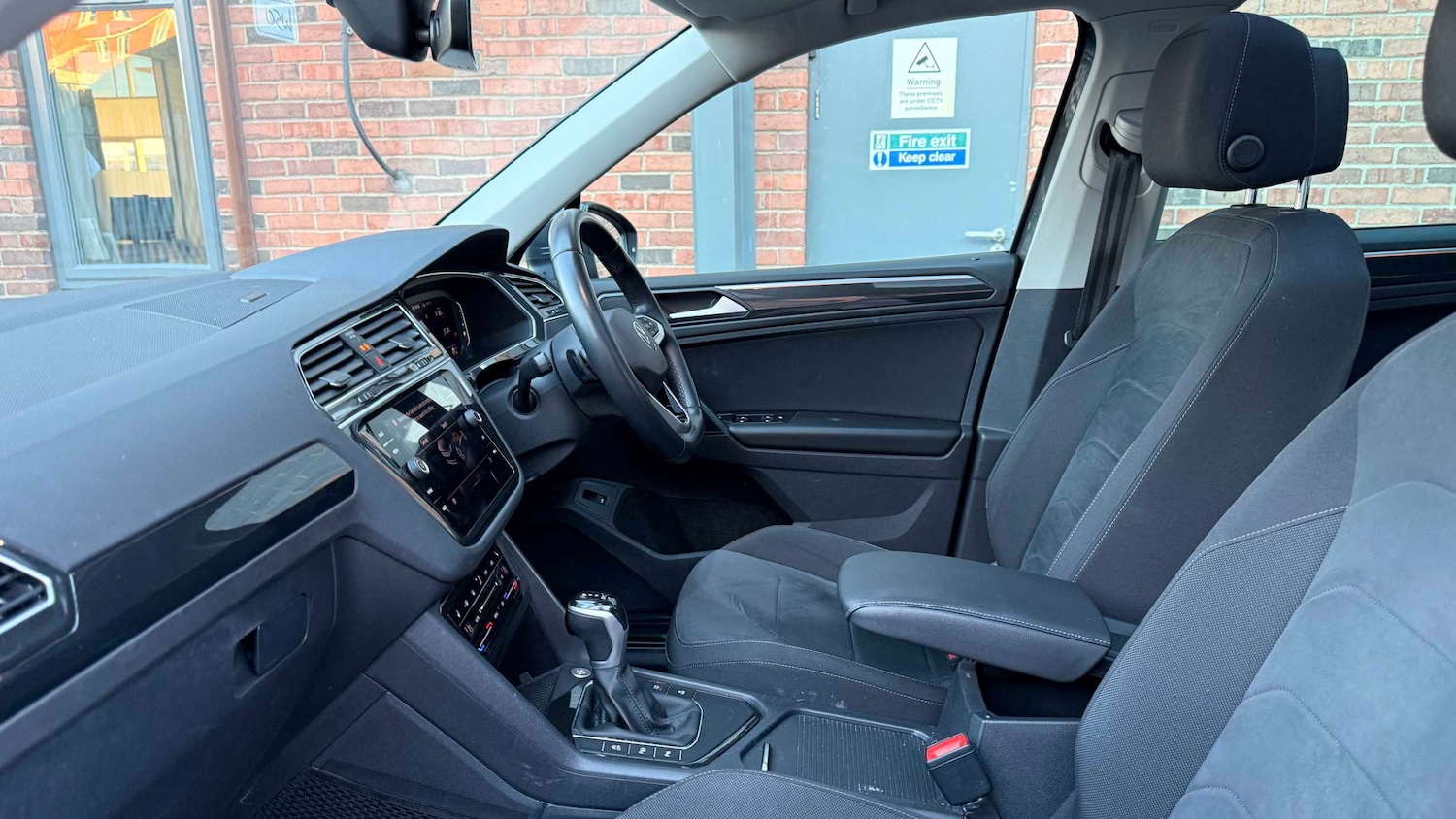 Used Volkswagen Tiguan 2022 for sale - 76636812: Photo 9