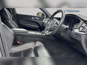 Used Volvo XC60 2020 for sale - 78825174: Photo
