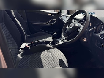 Used Vauxhall Astra 2017 for sale - 79397700: Photo