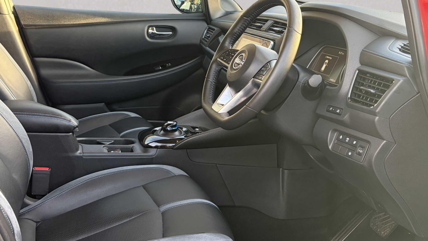 Used Nissan Leaf 2022 for sale - 77000163: Photo 3