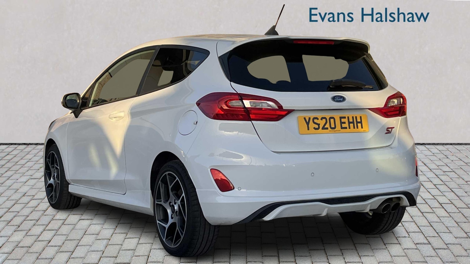 Used Ford Fiesta 2020 for sale - 77233094: Photo 2