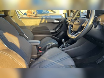 Used Ford Fiesta 2020 for sale - 77233094: Photo