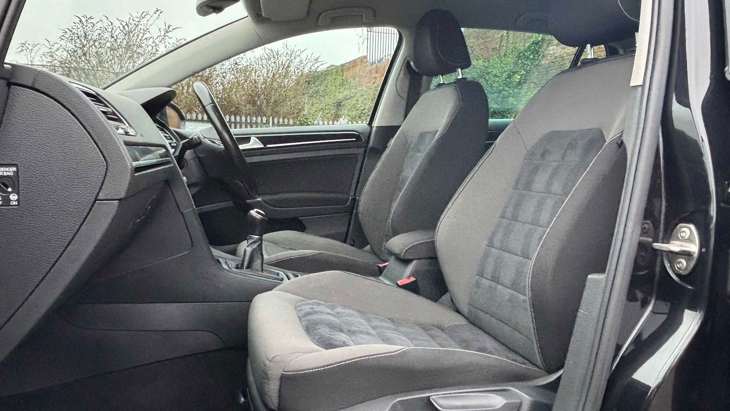 Used Volkswagen Golf 2015 for sale - 77443400: Photo 9