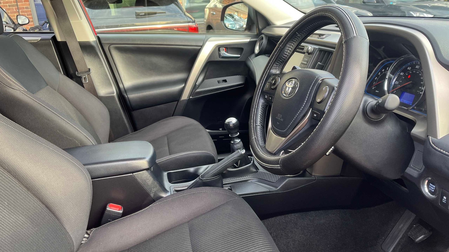 Used Toyota RAV4 2014 for sale - 77018887: Photo 3