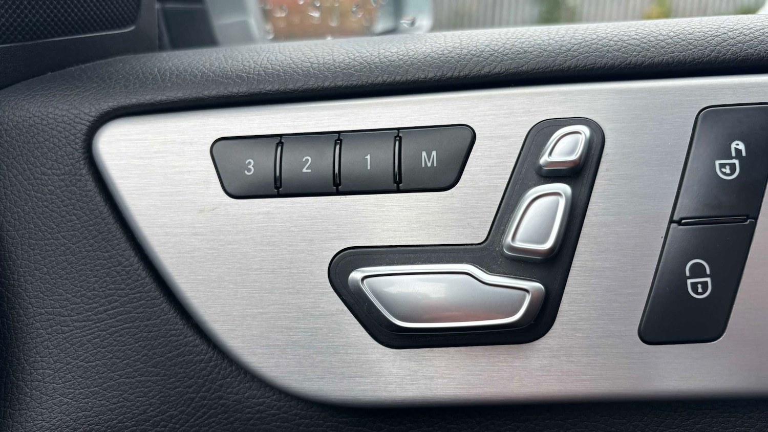 Used Mercedes-Benz GLE 2016 for sale - 77885821: Photo 17