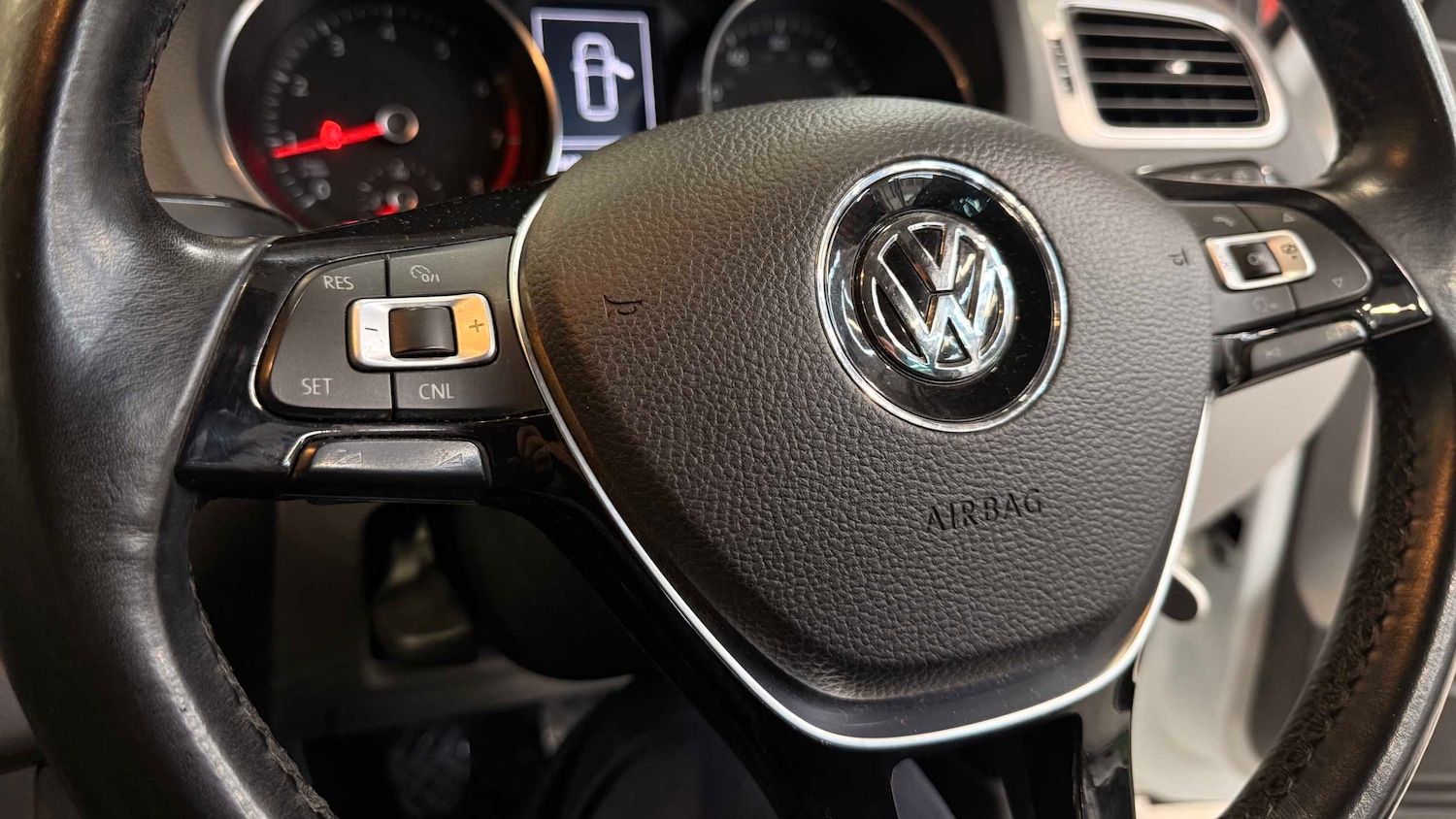 Used Volkswagen Polo 2017 for sale - 77333839: Photo 16