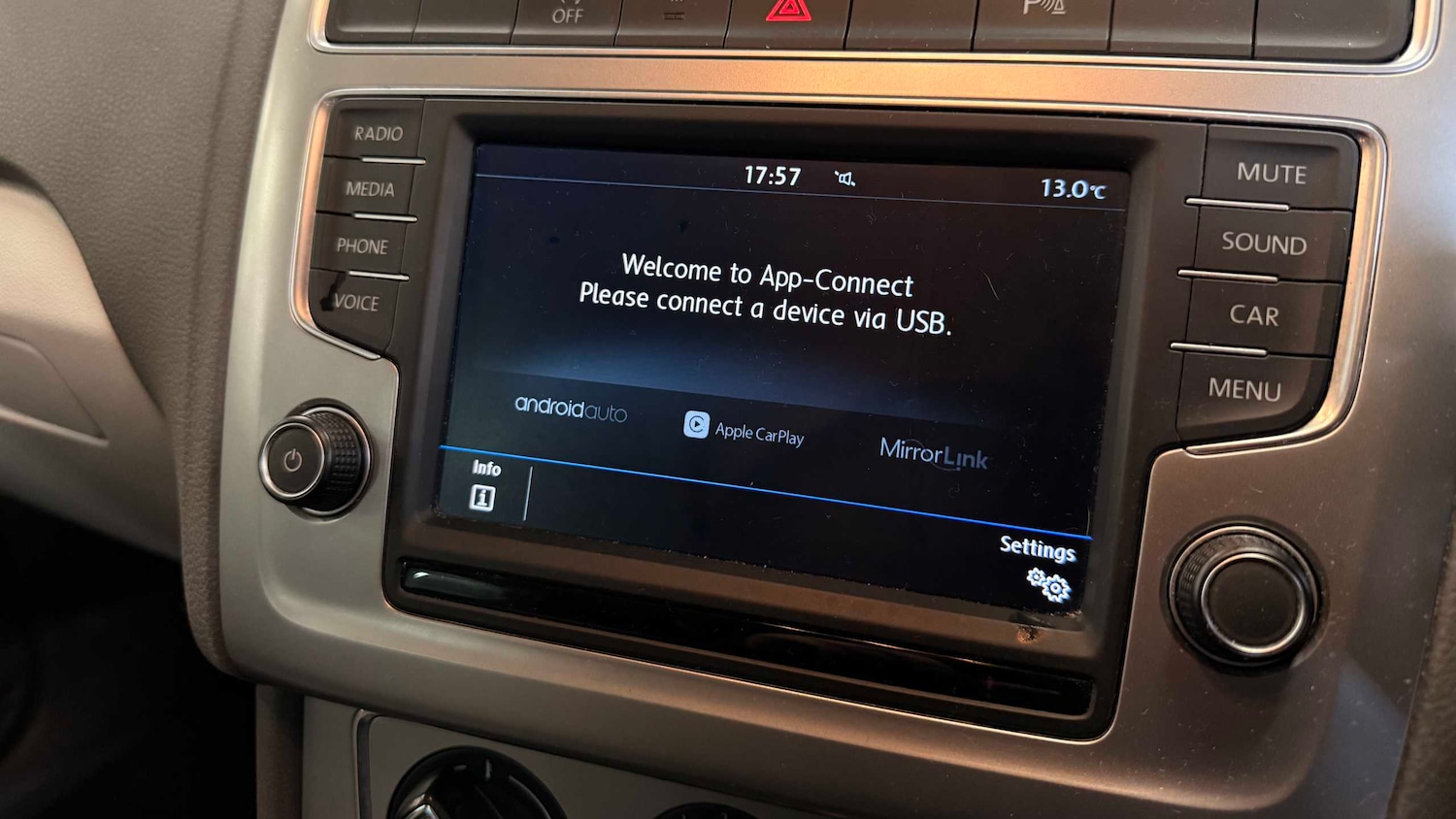 Used Volkswagen Polo 2017 for sale - 77333839: Photo 19