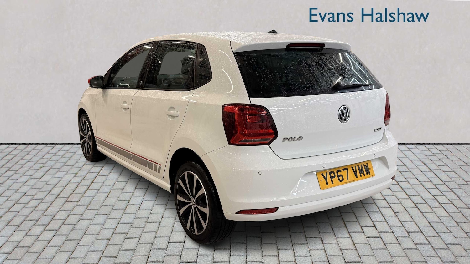 Used Volkswagen Polo 2017 for sale - 77333839: Photo 2