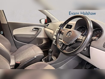 Used Volkswagen Polo 2017 for sale - 77333839: Photo