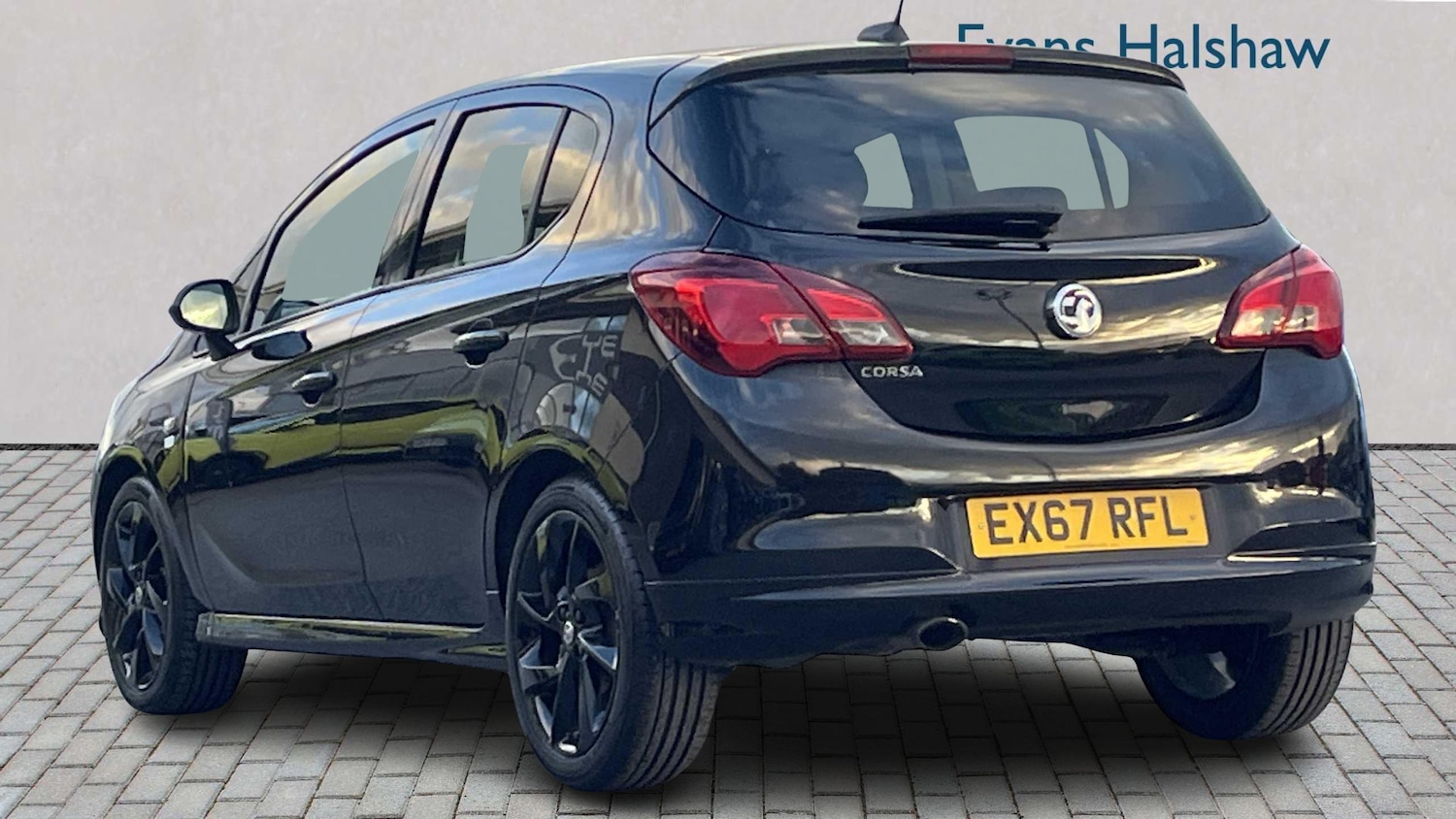 Used Vauxhall Corsa 2017 for sale - 76401397: Photo 2