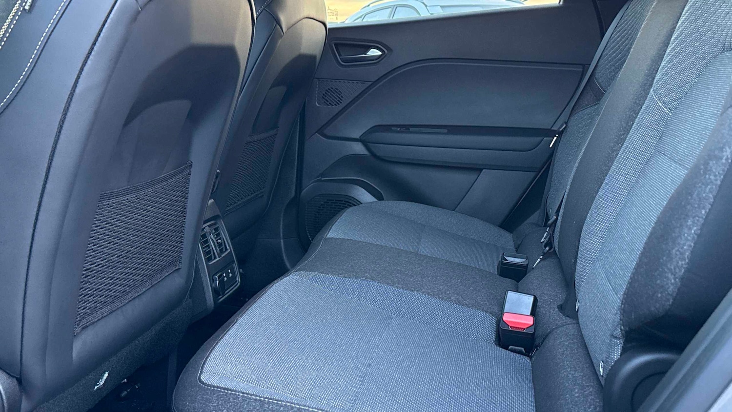 Used Renault Captur 2024 for sale - 76718097: Photo 10