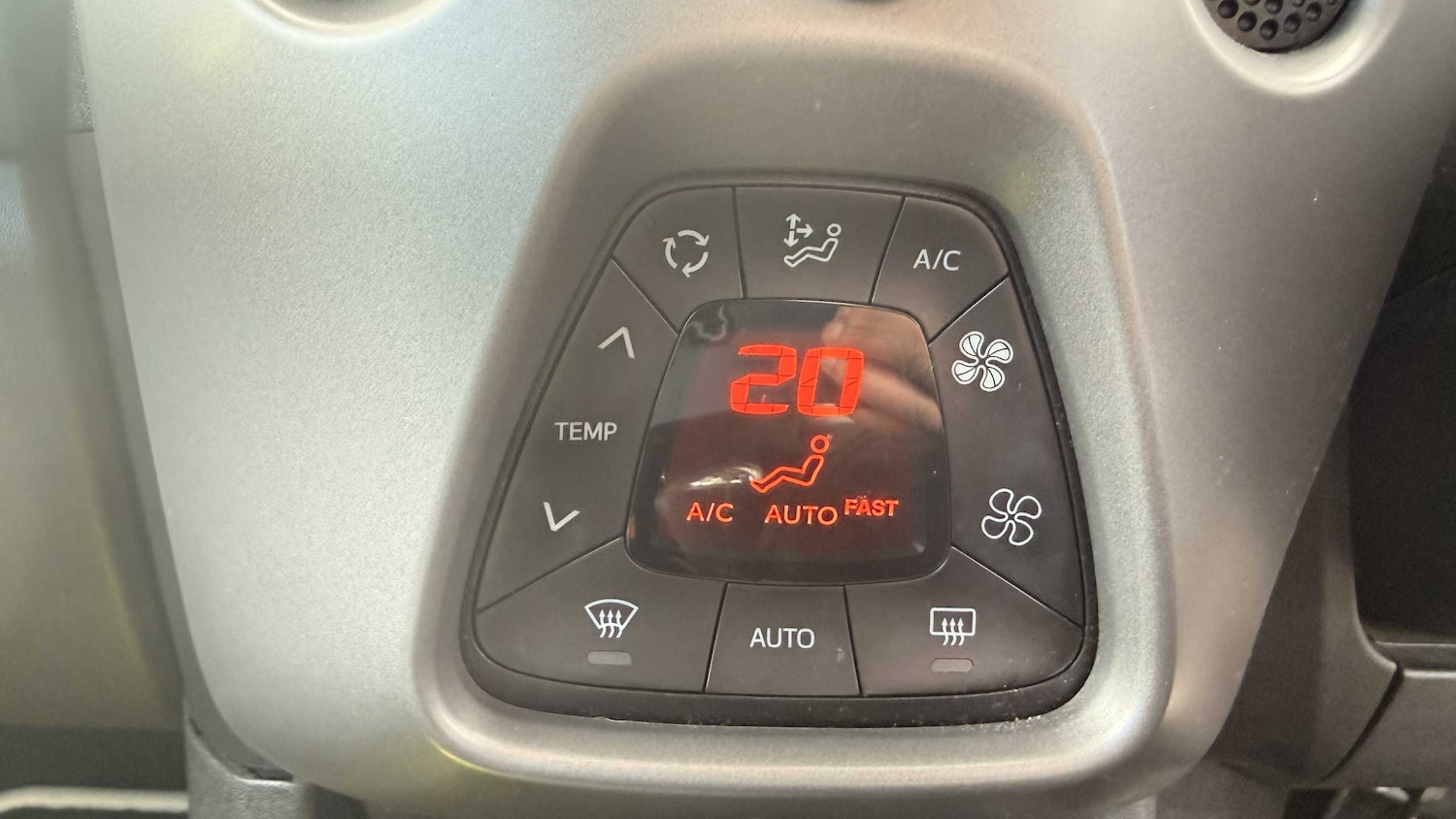 Used Toyota AYGO 2019 for sale - 76401428: Photo 12