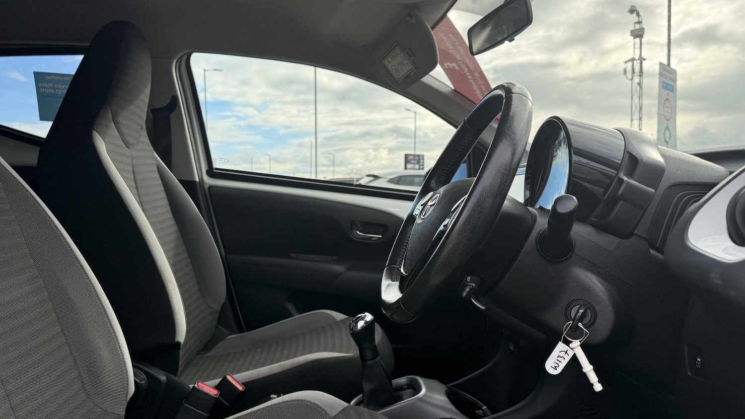 Used Toyota AYGO 2019 for sale - 76401428: Photo 3