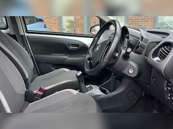 Used Toyota AYGO 2021 for sale - 76746125: Photo