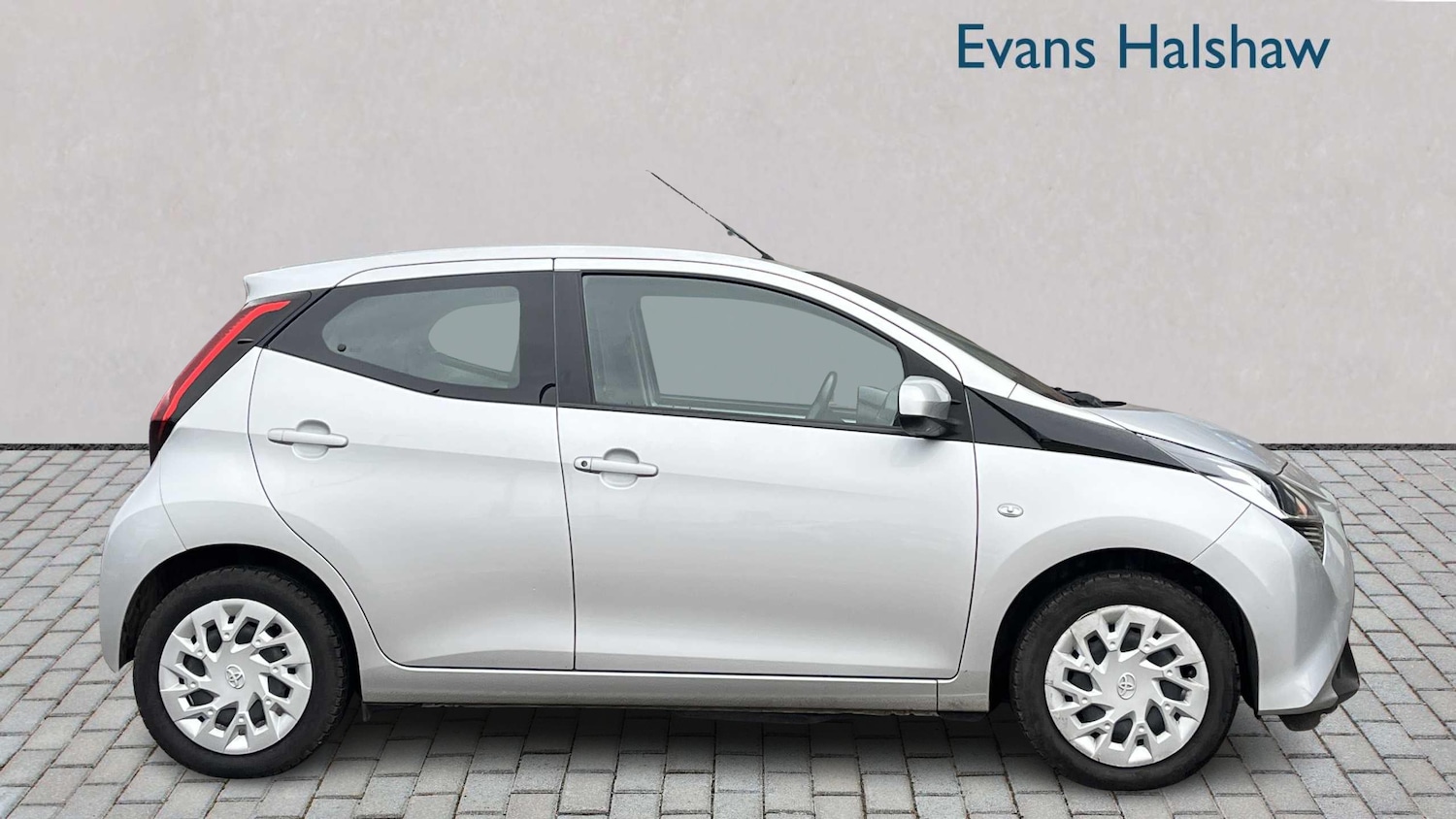 Used Toyota AYGO 2021 for sale - 76746125: Photo 6