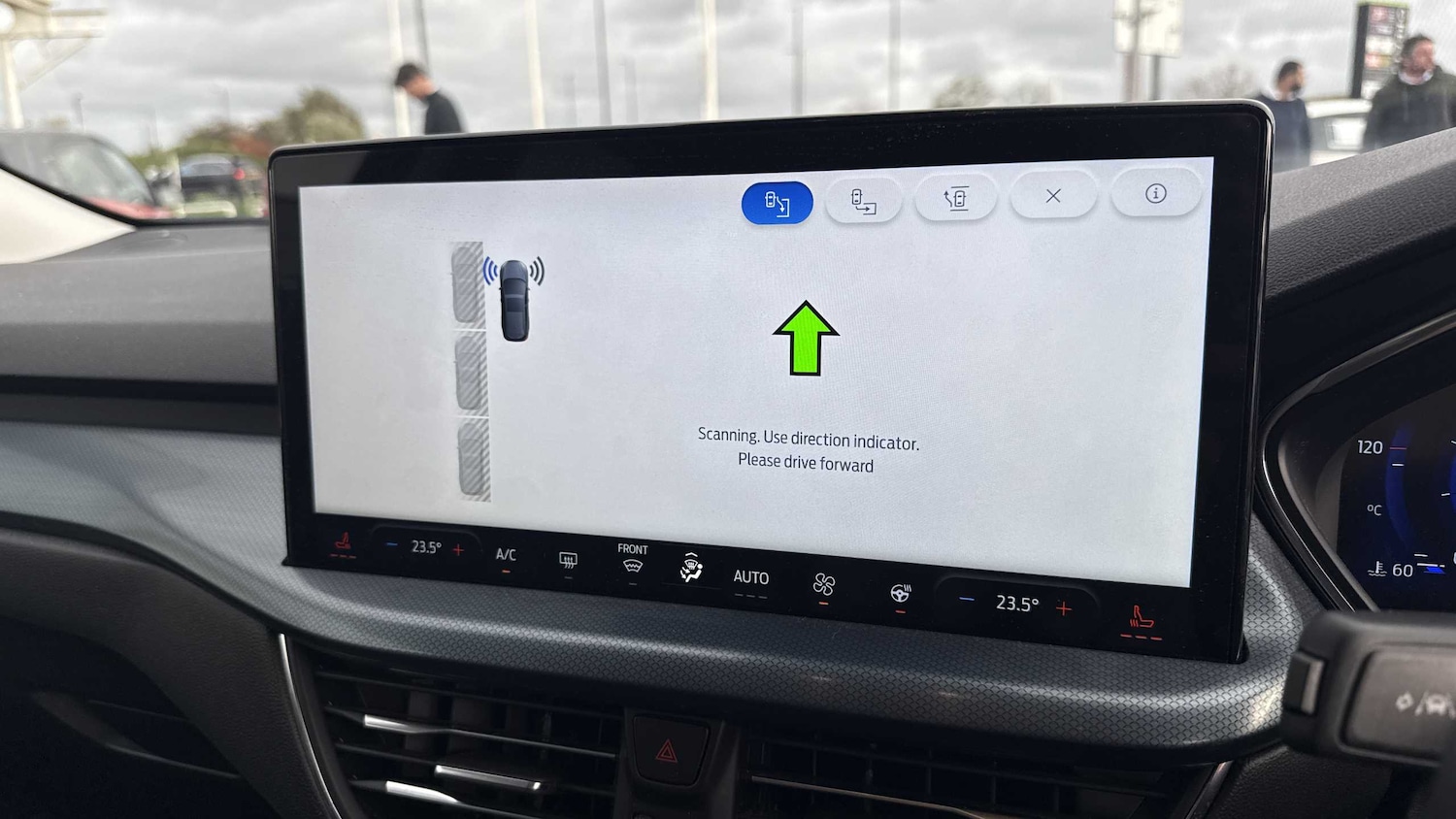 Used Ford Focus 2022 for sale - 76401242: Photo 13