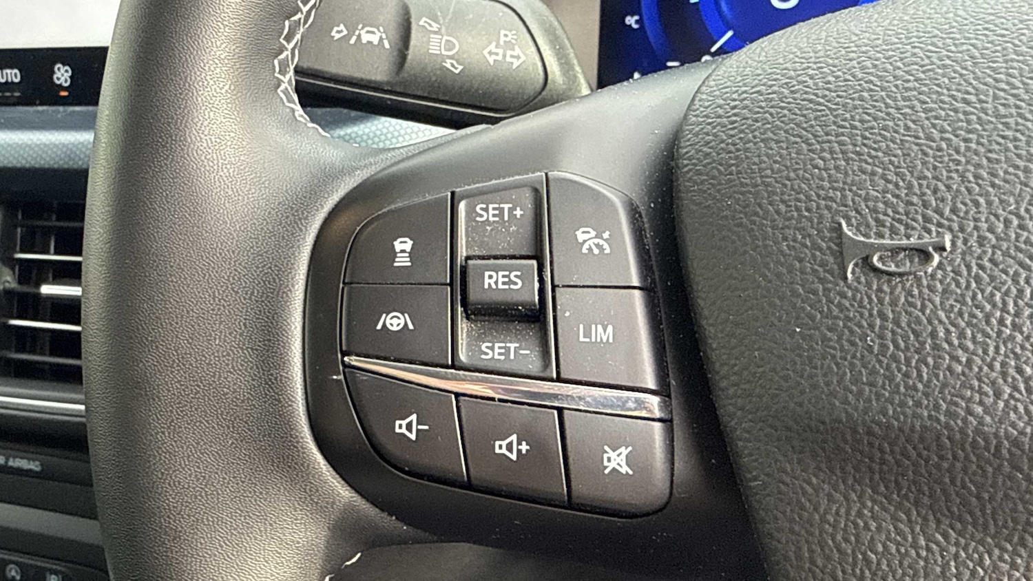 Used Ford Focus 2022 for sale - 76401242: Photo 15