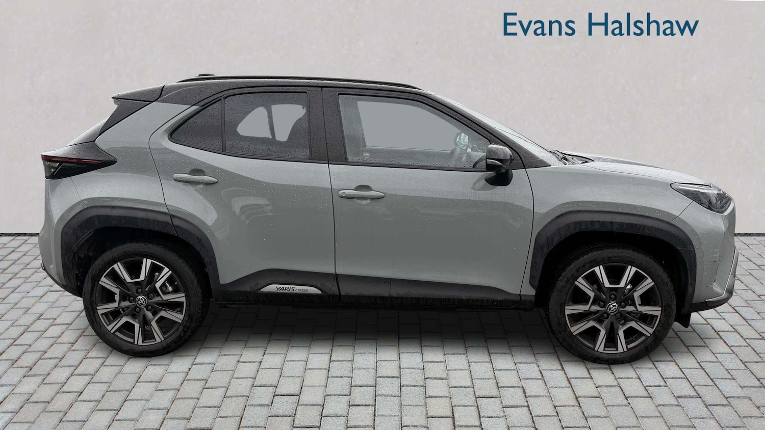 Used Toyota Yaris Cross 2024 for sale - 77686649: Photo 6