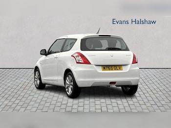 Used Suzuki Swift 2015 for sale - 77443352: Photo