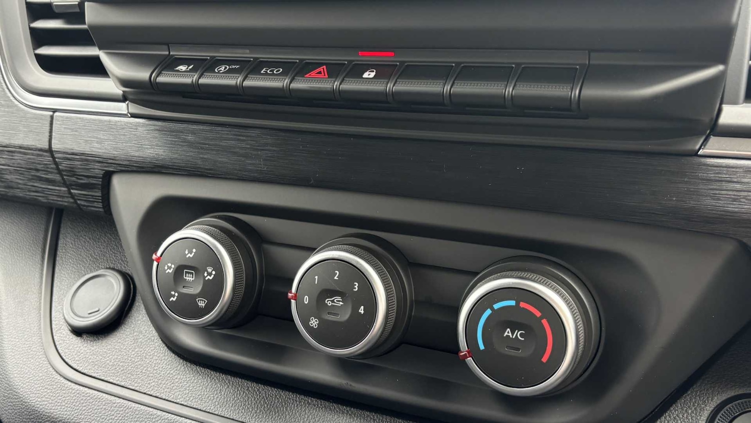 Used Renault Trafic 2024 for sale - 77996065: Photo 35