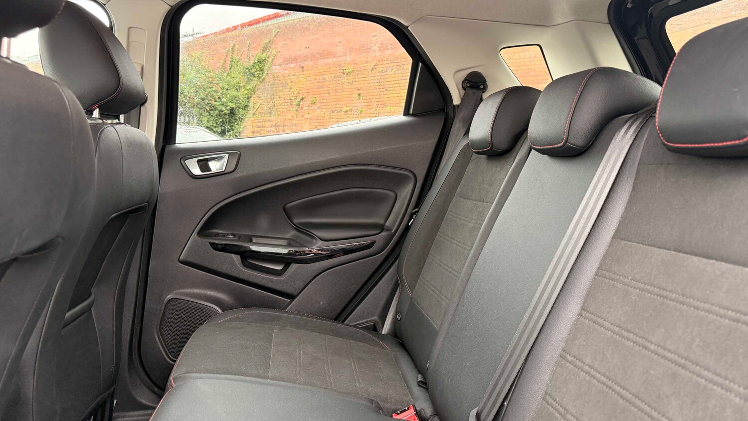 Used Ford Ecosport for sale - 78104925: Photo 9