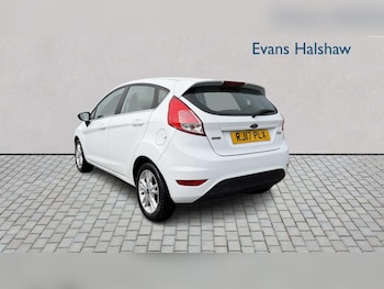 Used Ford Fiesta 2017 for sale - 77500352: Photo