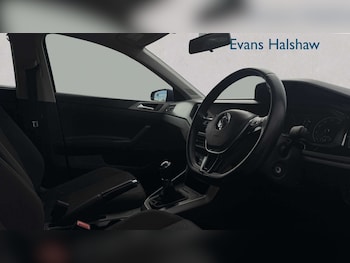 Used Volkswagen Polo 2019 for sale - 78265060: Photo