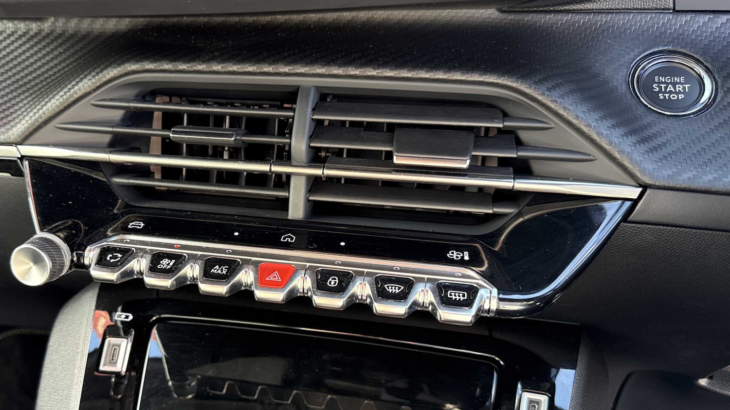 Used Peugeot 2008 2025 for sale - 76401267: Photo 19