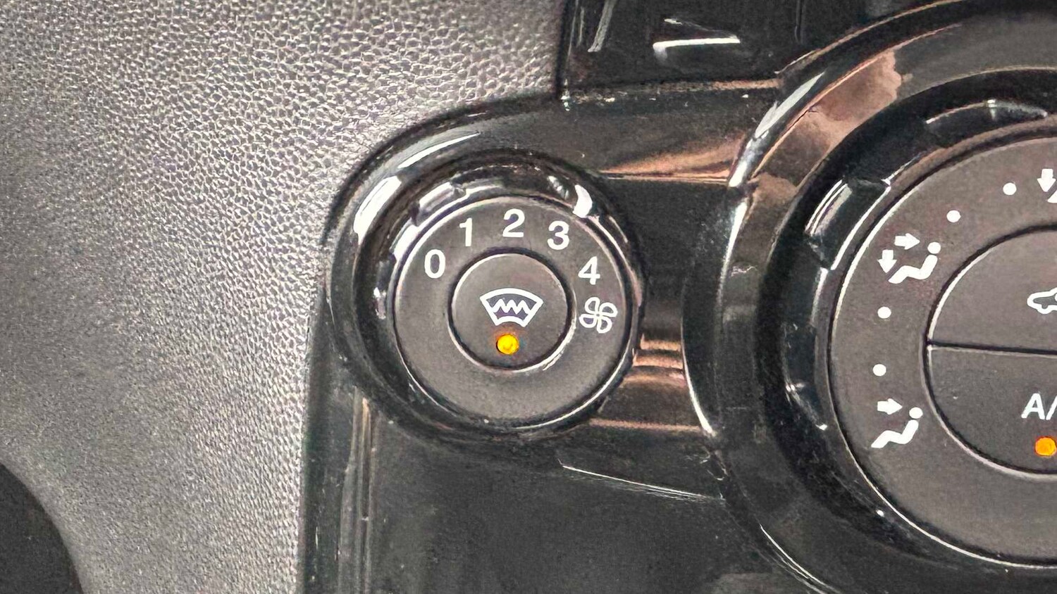 Used Ford Fiesta 2015 for sale - 77842409: Photo 12