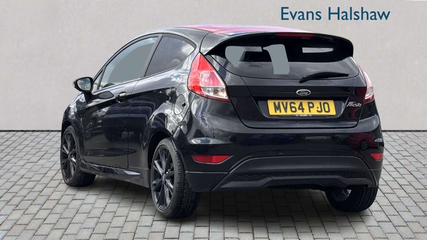 Used Ford Fiesta 2015 for sale - 77842409: Photo 2