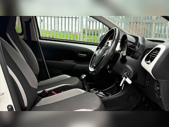 Used Toyota AYGO 2018 for sale - 76842984: Photo