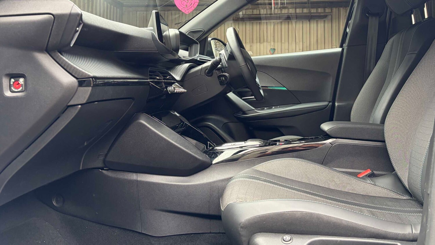 Used Peugeot 2008 2023 for sale - 77741094: Photo 9