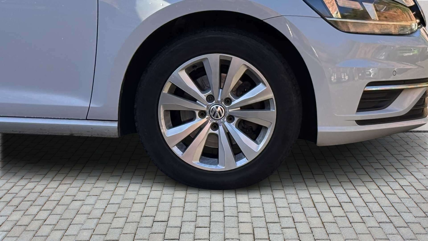 Used Volkswagen Golf 2017 for sale - 77894438: Photo 6