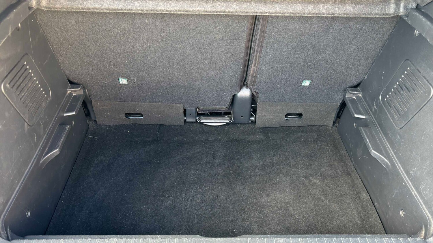 Used Renault Captur for sale - 77979449: Photo 11