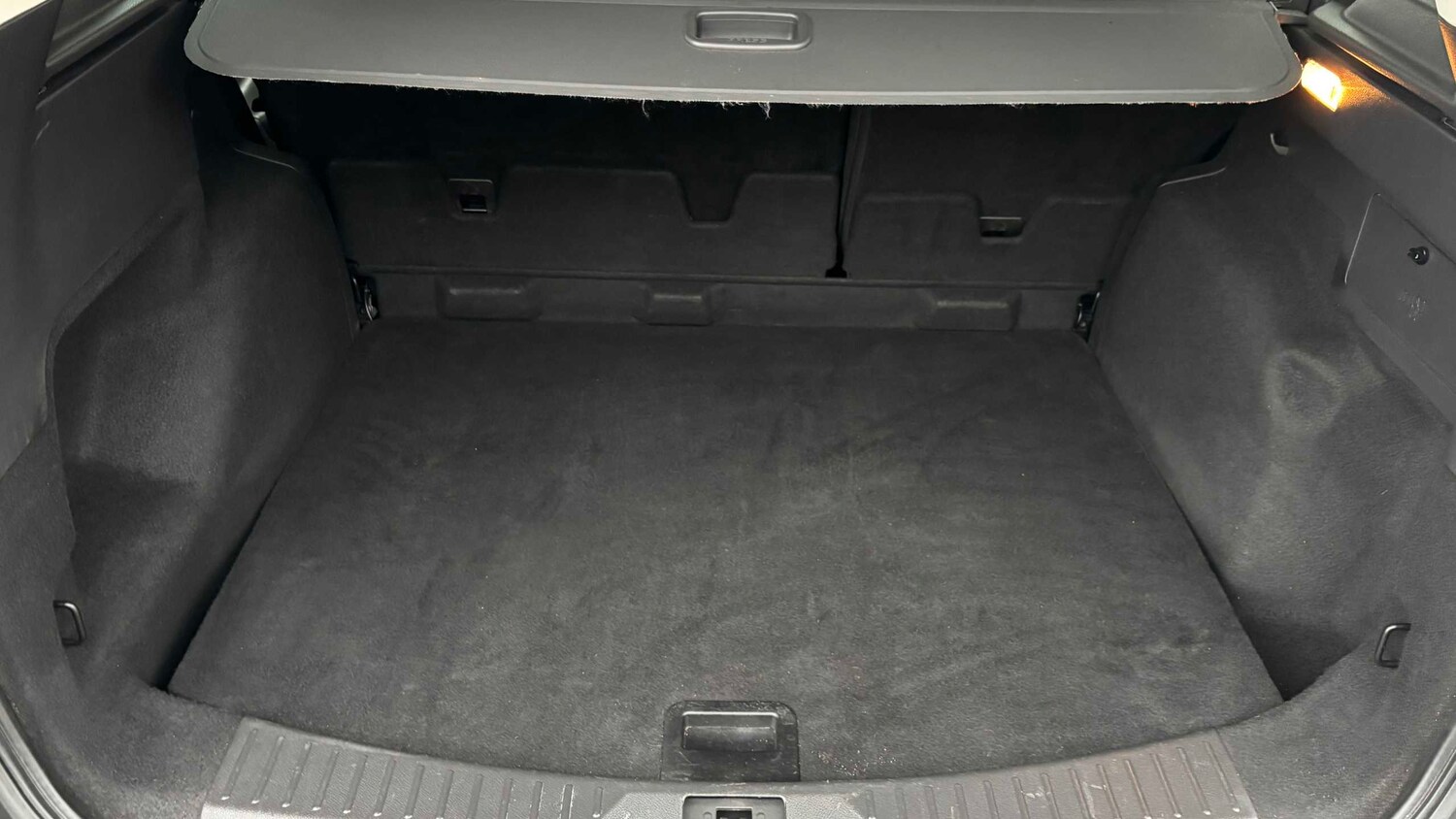 Used Ford Kuga 2016 for sale - 77648970: Photo 11