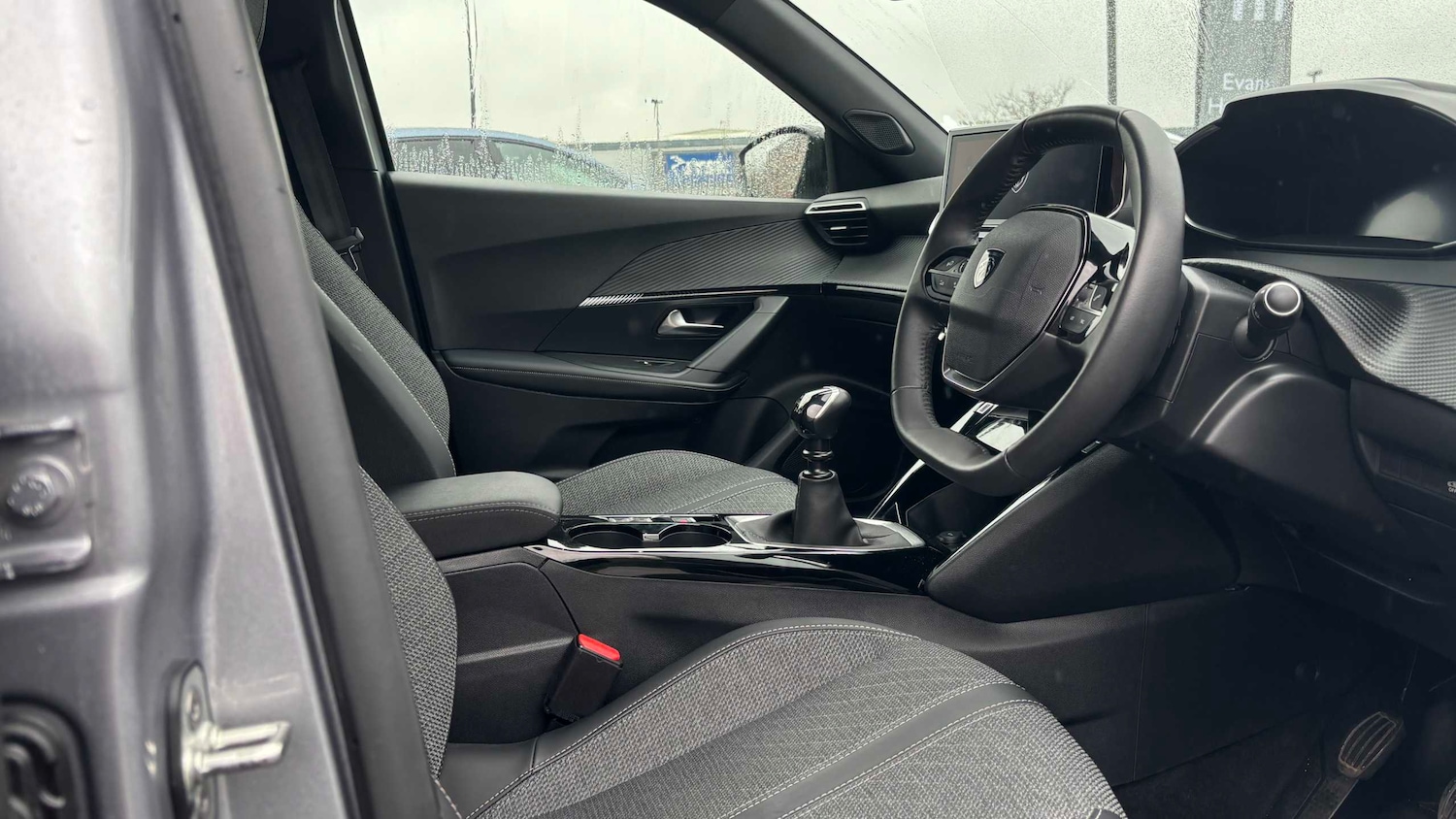 Used Peugeot 2008 2024 for sale - 77615435: Photo 3