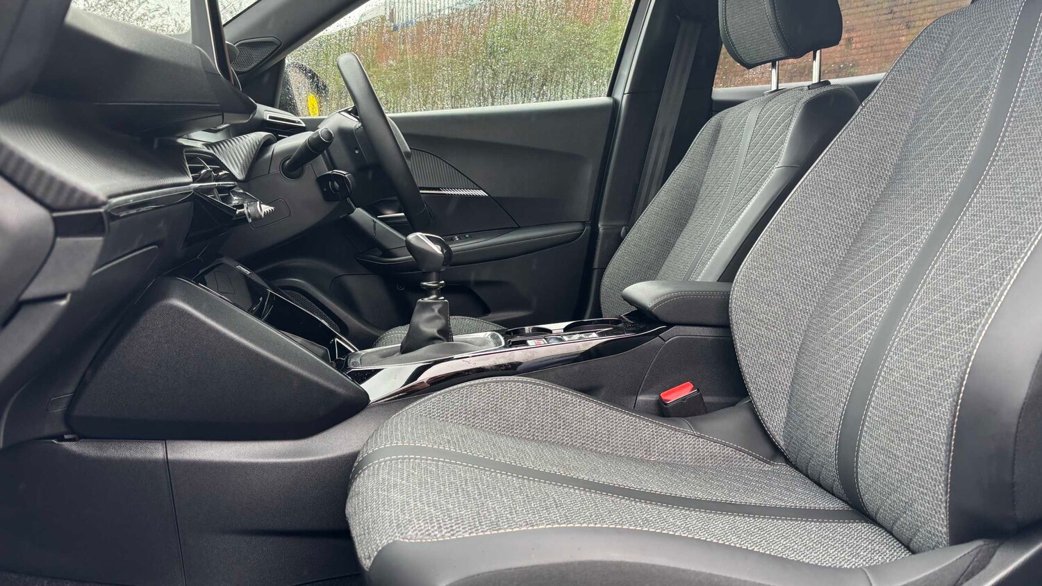 Used Peugeot 2008 2024 for sale - 77615435: Photo 9