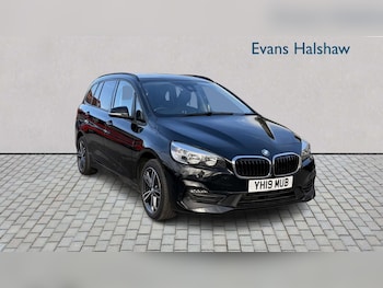 Used BMW 2 Series 2019 for sale - 76401283: Photo