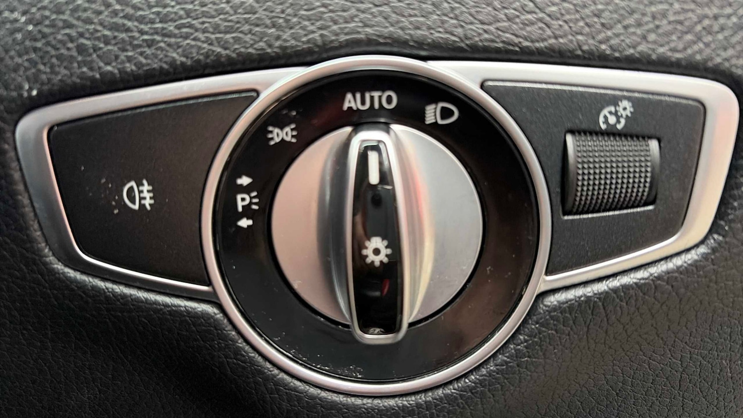 Used Mercedes-Benz E Class 2019 for sale - 77219773: Photo 15