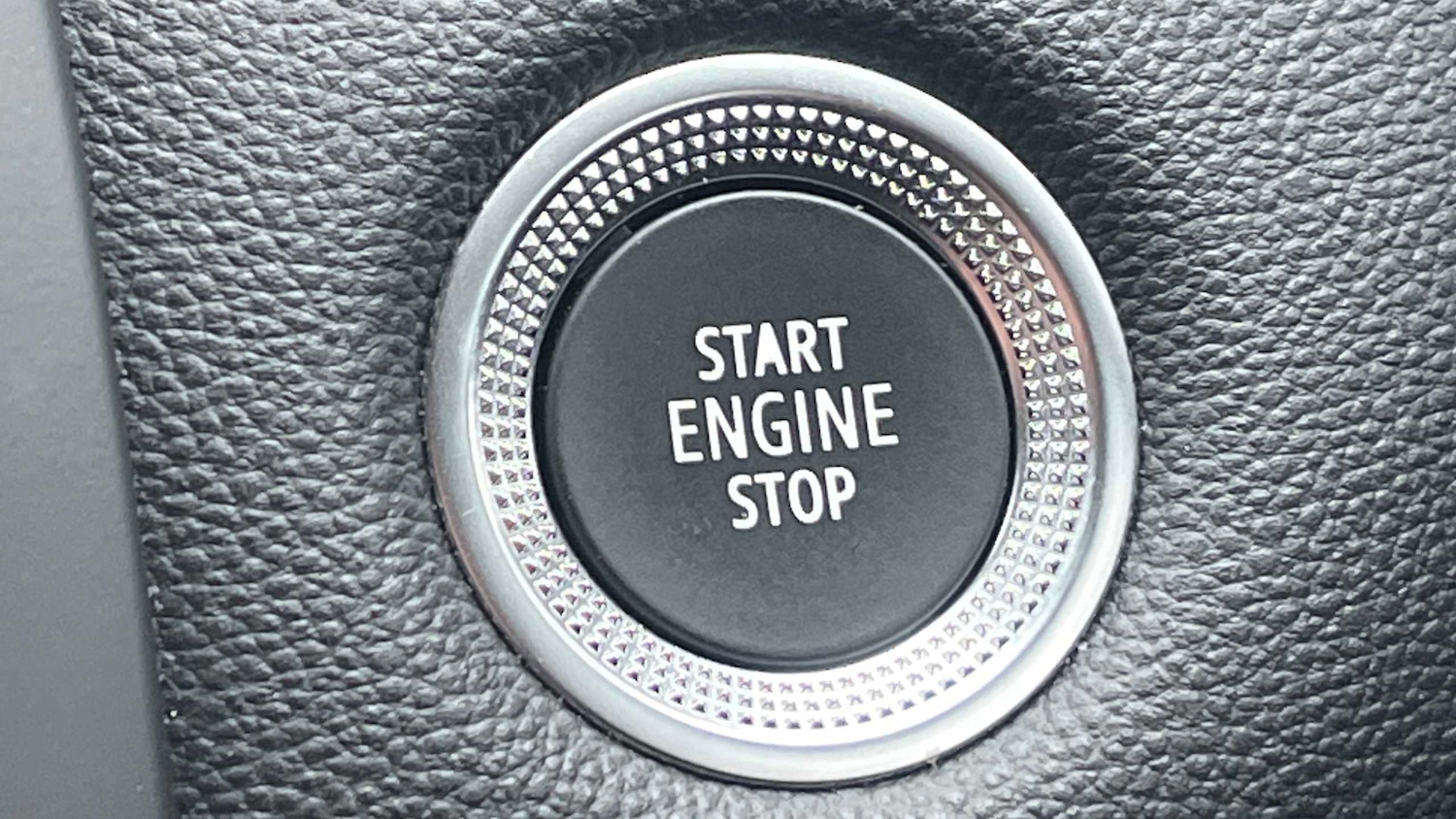 Used Renault Captur for sale - 77308547: Photo 16