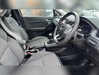 Used Renault Captur 2022 for sale - 77308547: Photo