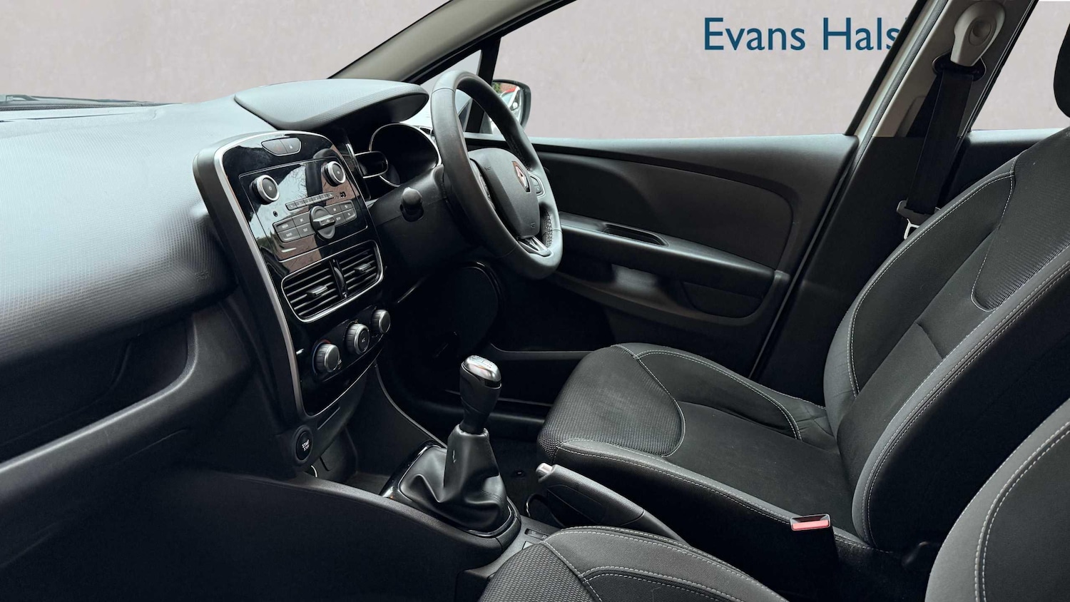 Used Renault Clio 2018 for sale - 77044093: Photo 13