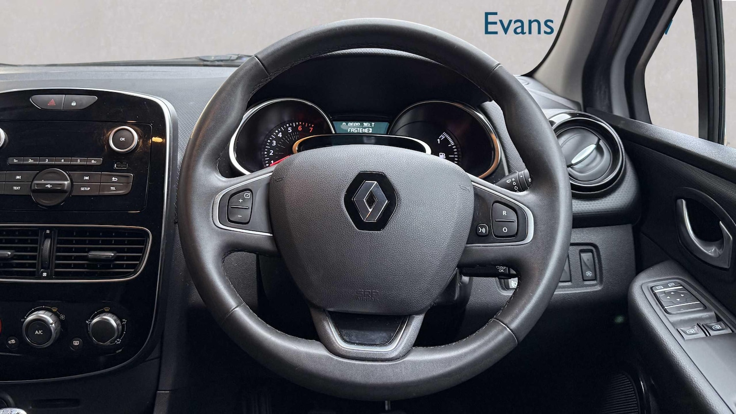 Used Renault Clio 2018 for sale - 77044093: Photo 16