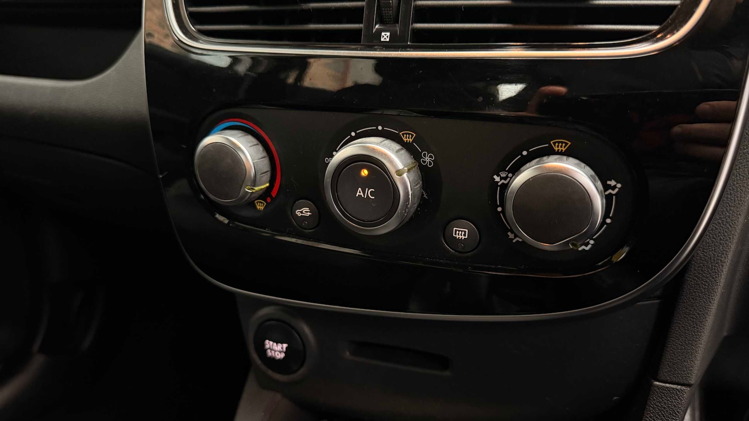 Used Renault Clio 2018 for sale - 77044093: Photo 18