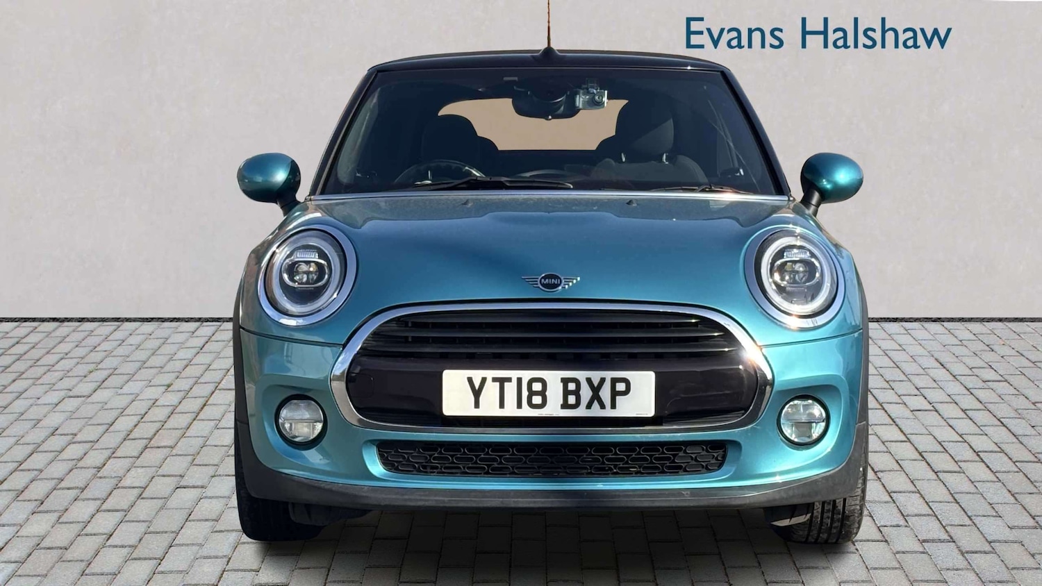 Used MINI Convertible 2018 for sale - 77674679: Photo 4